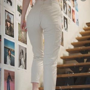 Brandy Melville Jane Cargo Pants cream